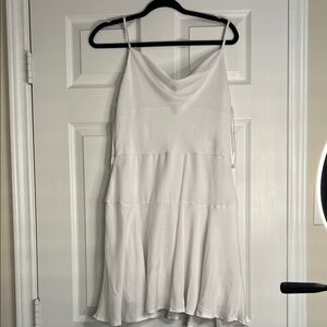 She + Sky Elegant White Top